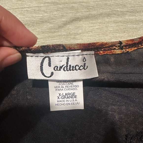 Elegant Brown Patterned Blouse - Picture 2 of 6